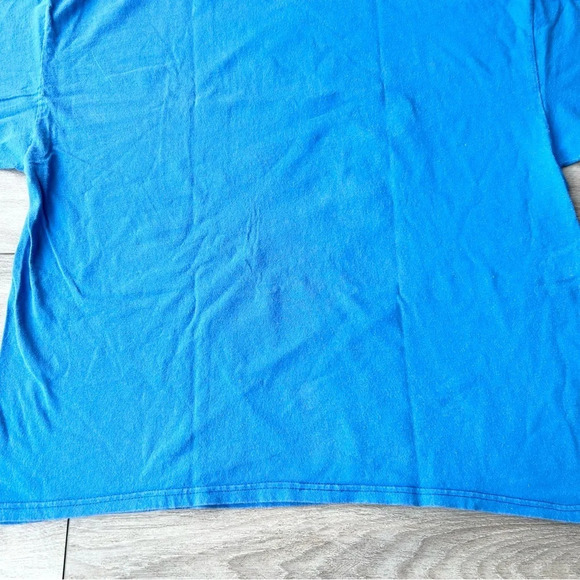 Vintage 2004 Disneyland  World Short Sleeve Tee - Picture 14 of 14